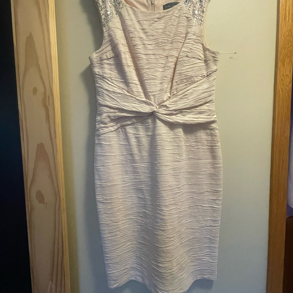 Jessica Howard Cream Tie Front Ribbed Sheath Dress